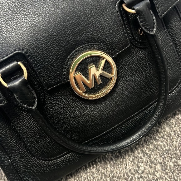 Michael Kors Large Satchel Bag with Crossbody Strap - Picture 3 of 4